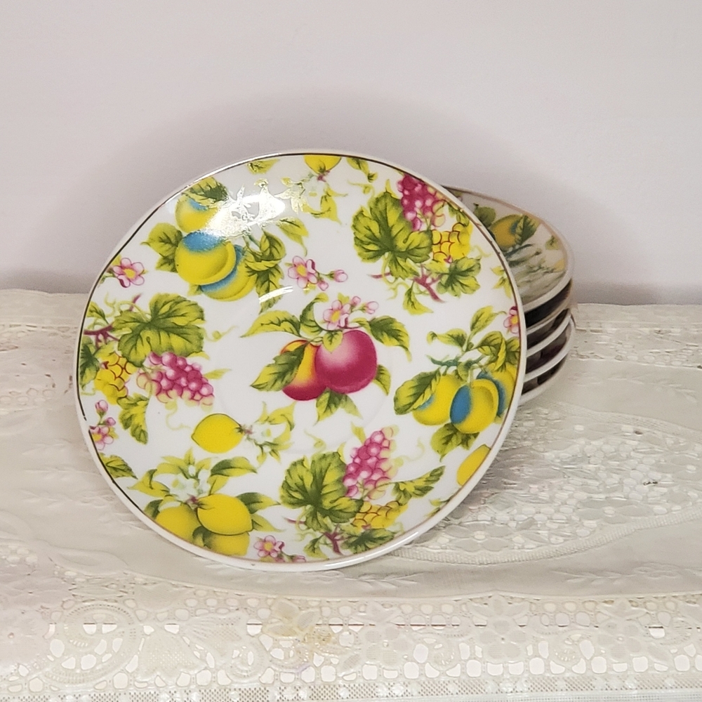 Vintage fruit plate set
